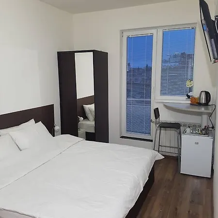 Rooftop Oscar בית הארחה סופיה
