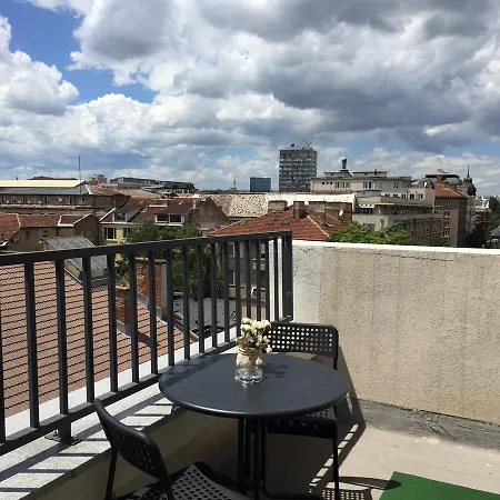 בית הארחה Rooftop Oscar