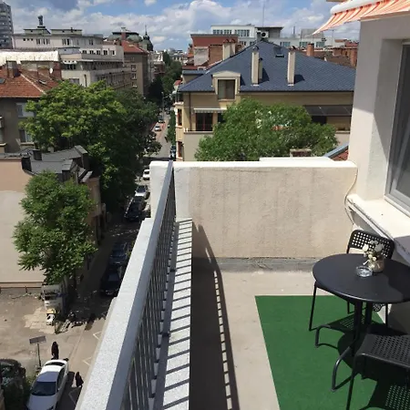 Rooftop Oscar בית הארחה סופיה